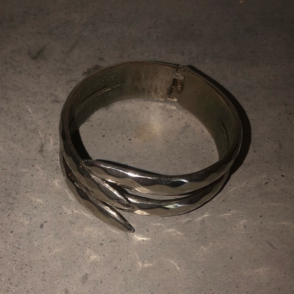 silver bracelet - Picture 2 of 2